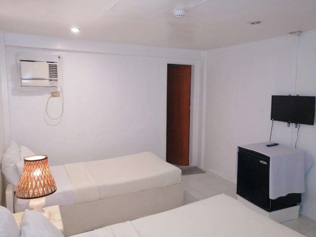 Seabird International Resort Balabag  Bagian luar foto