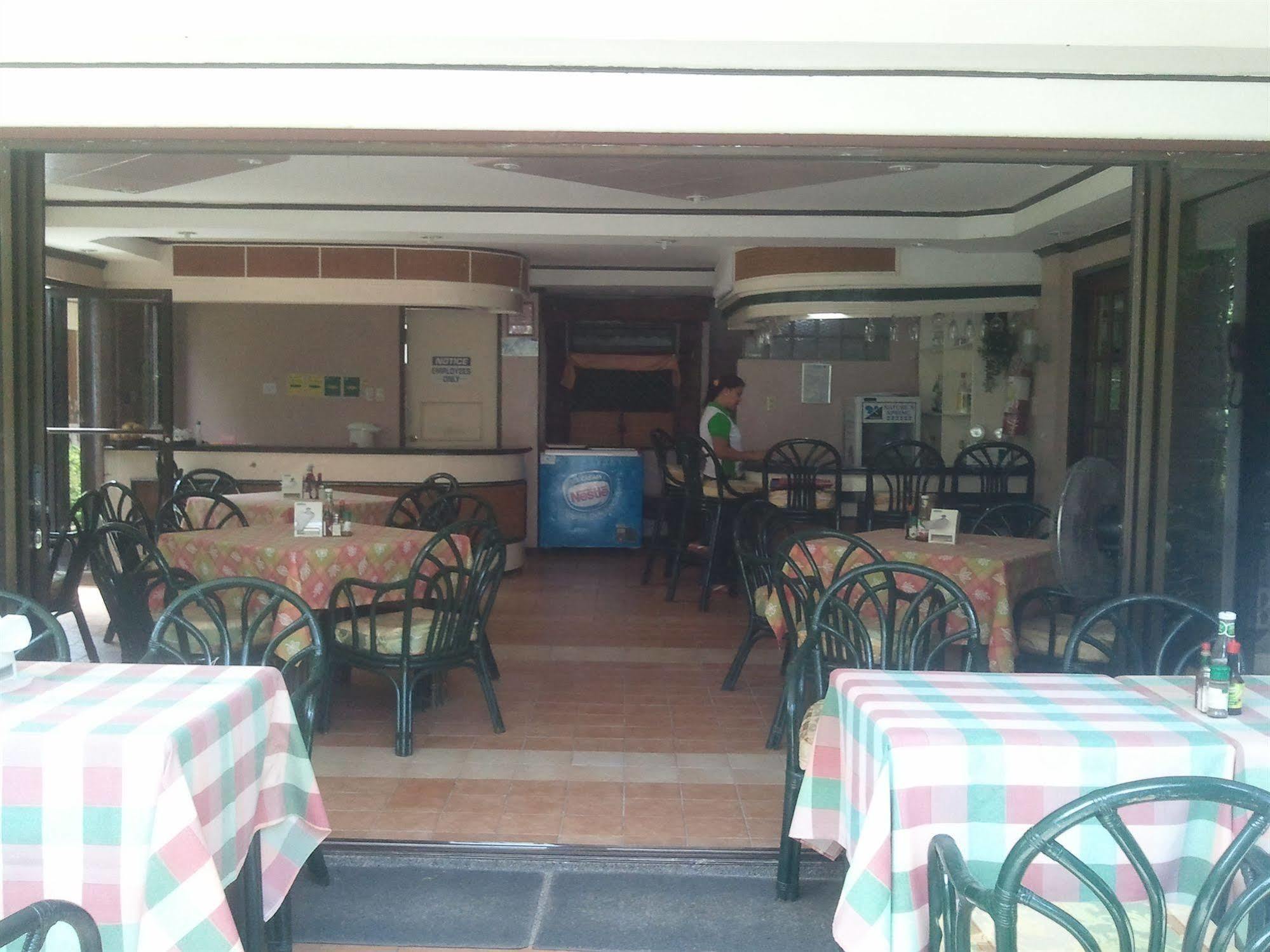 Seabird International Resort Balabag  Bagian luar foto