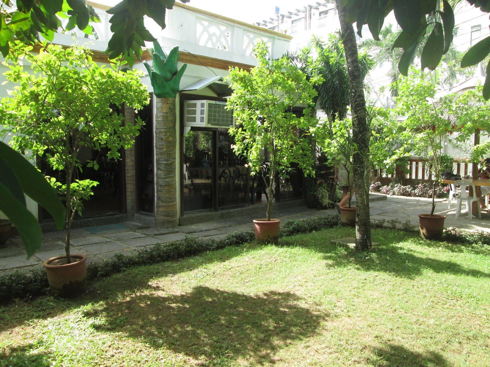 Seabird International Resort Balabag  Bagian luar foto