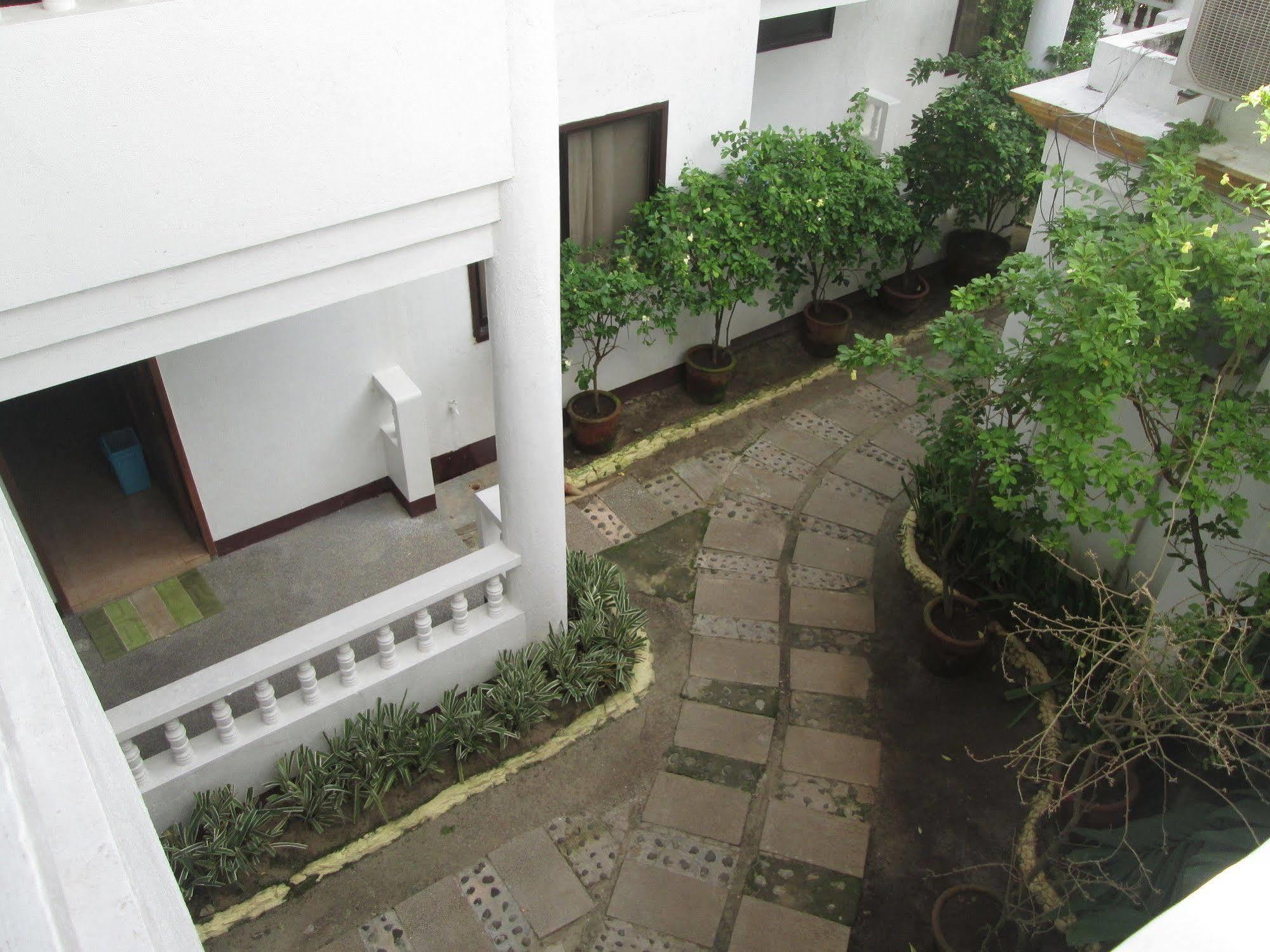 Seabird International Resort Balabag  Bagian luar foto