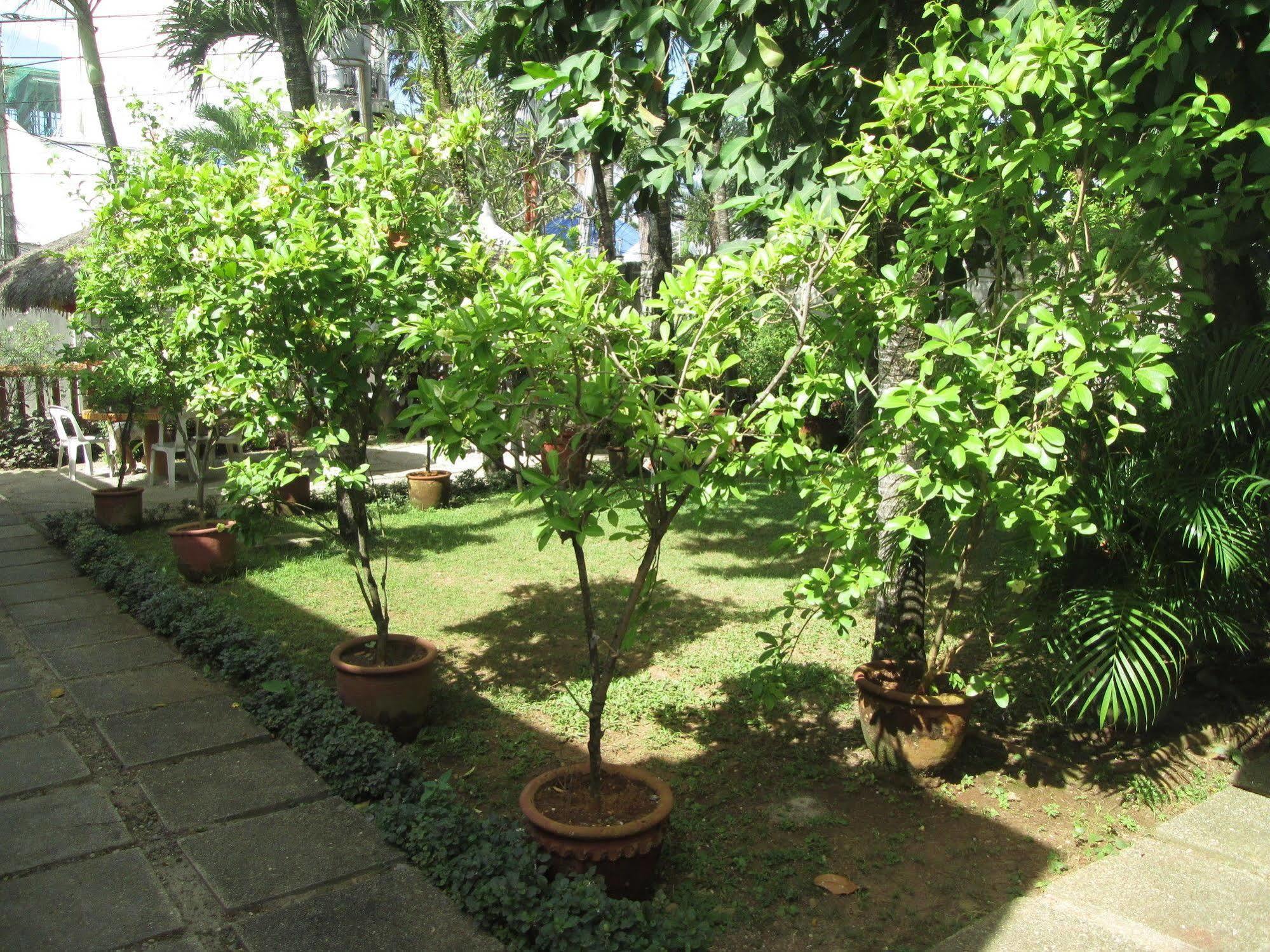 Seabird International Resort Balabag  Bagian luar foto