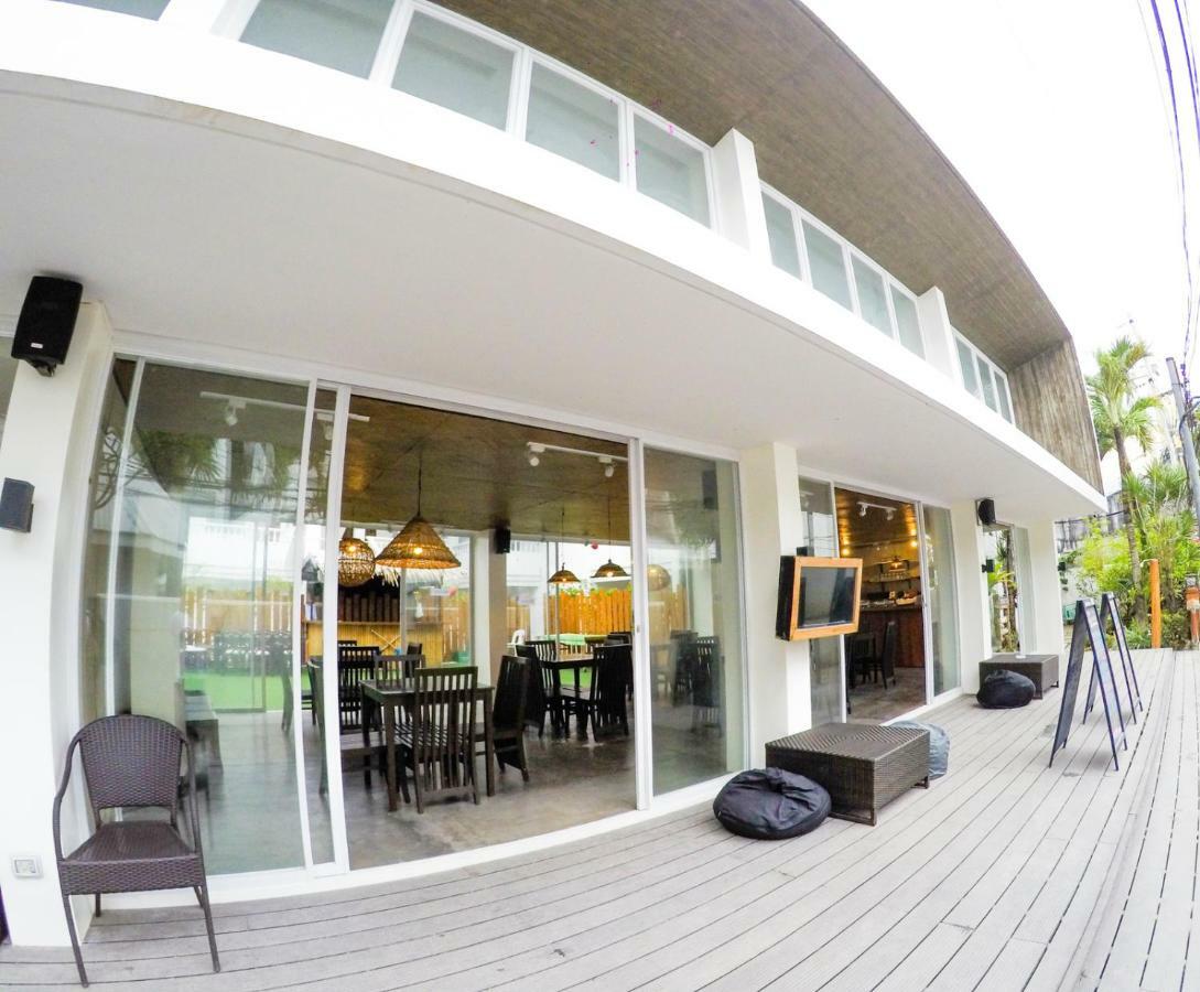 Seabird International Resort Balabag  Bagian luar foto